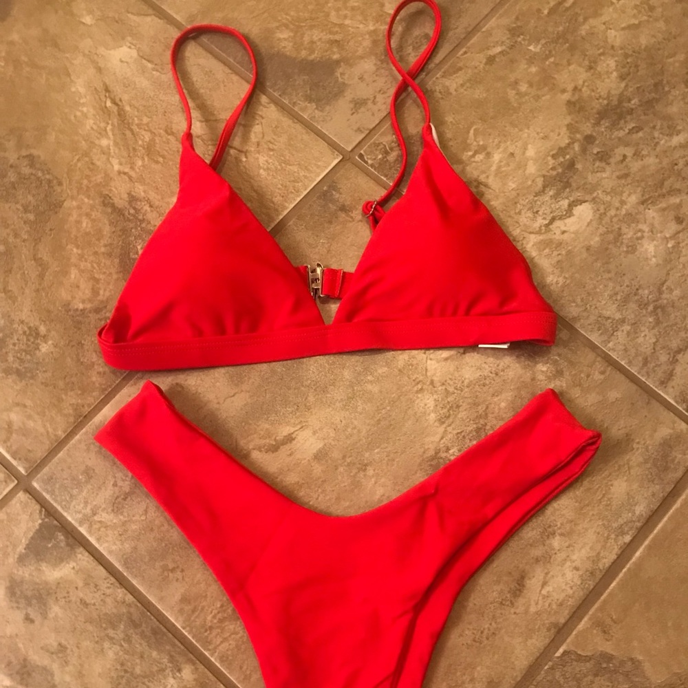 SALE!!!Sexy spaghetti strap thong bikini 😻